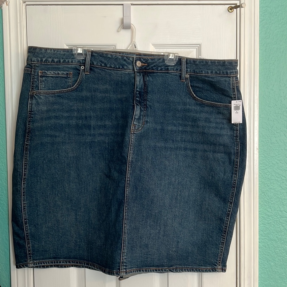 Old navy denim skirt